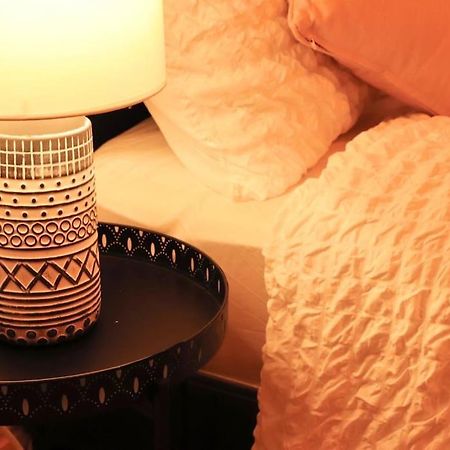 Cozy Family Stay With Free Parking And Wifi Leeds  Eksteriør billede